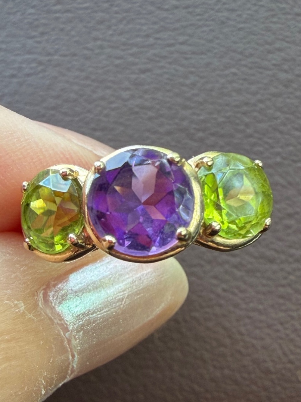 VINTAGE 10K YELLOW GOLD PERIDOT AMETHYST TRILOGY RING PAST PRESENT FUTURE